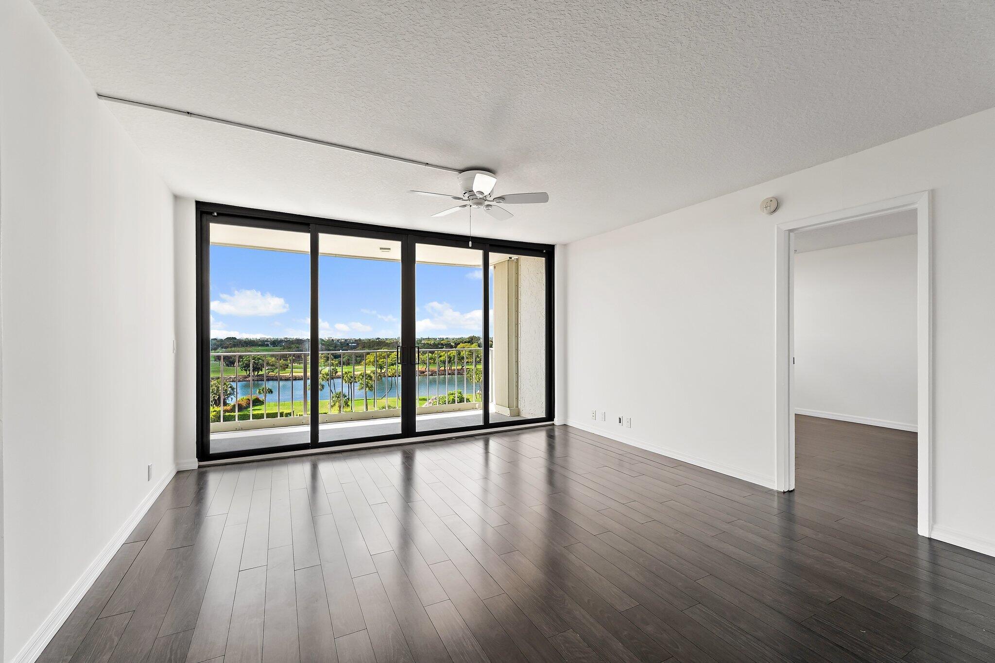 GEMINI CONDO - Residential