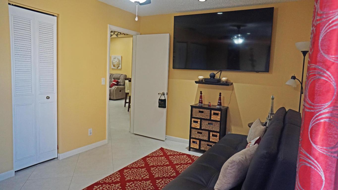 PINE RIDGE NORTH VILLAGE IV CONDO - Residential