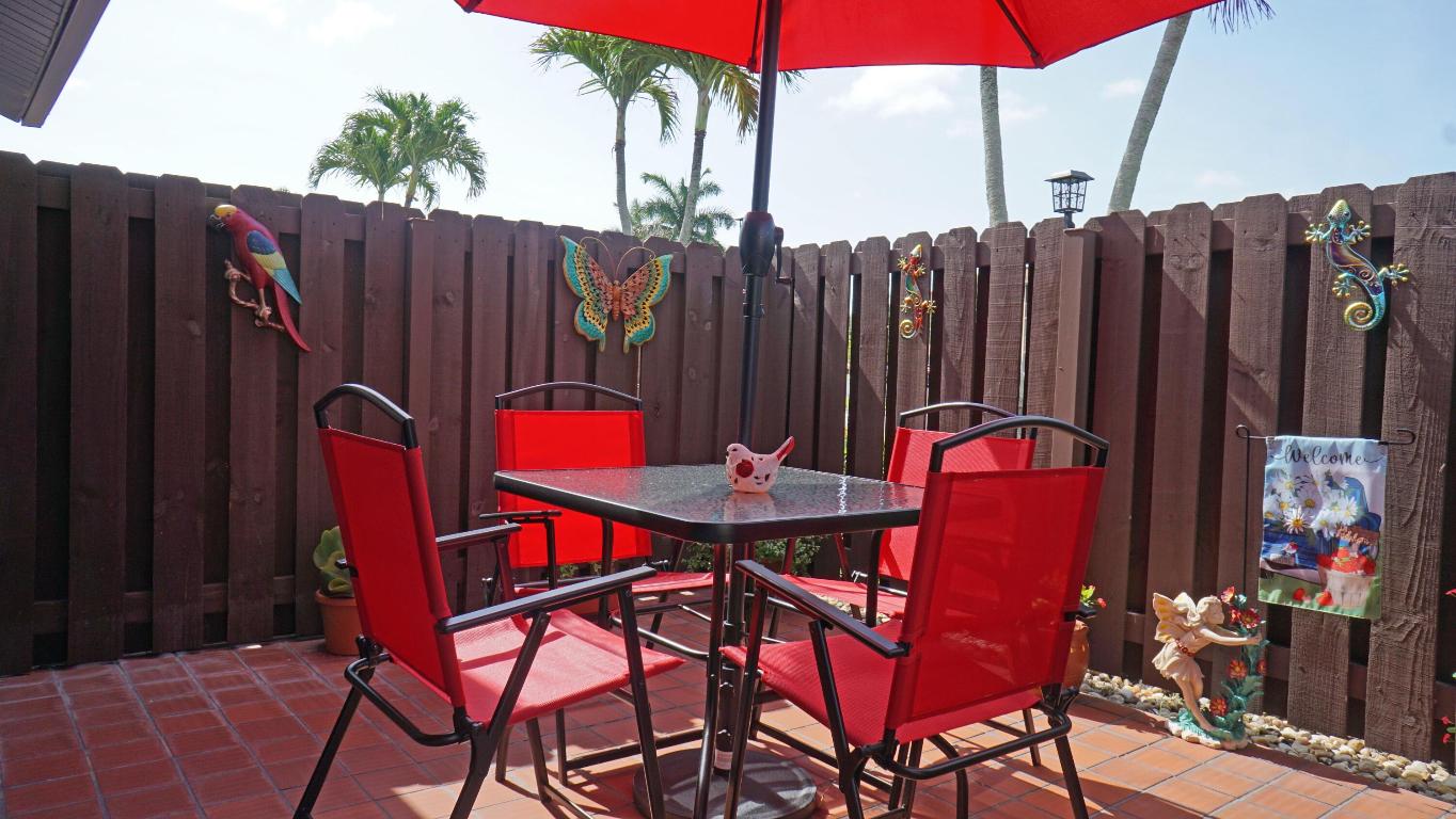 PINE RIDGE NORTH VILLAGE IV CONDO - Residential