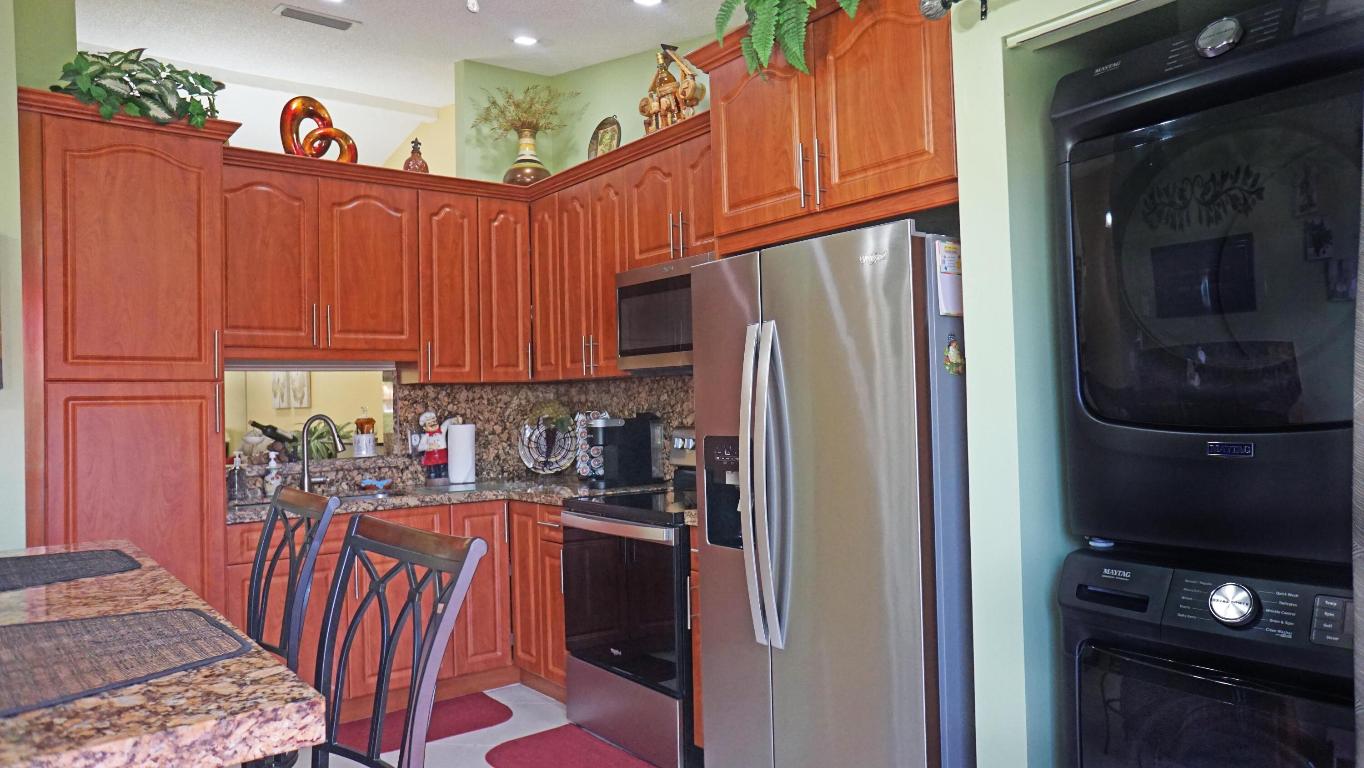 PINE RIDGE NORTH VILLAGE IV CONDO - Residential