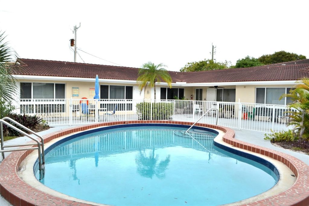 Photo of 4209 NE 21st Avenue, Fort Lauderdale, FL 33308 (MLS # F10548059)