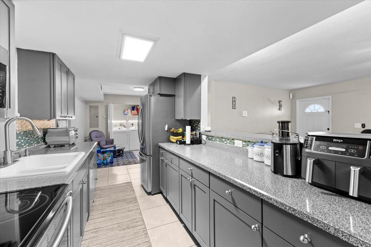 Mainlands Of Tamarac Lake - Residential