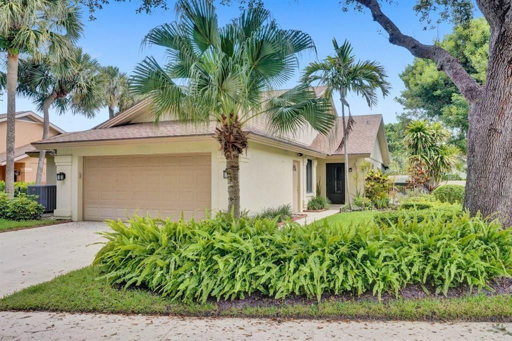Photo of 161 Ocean Pines Terrace, Jupiter, FL 33477 (MLS # R10730325)