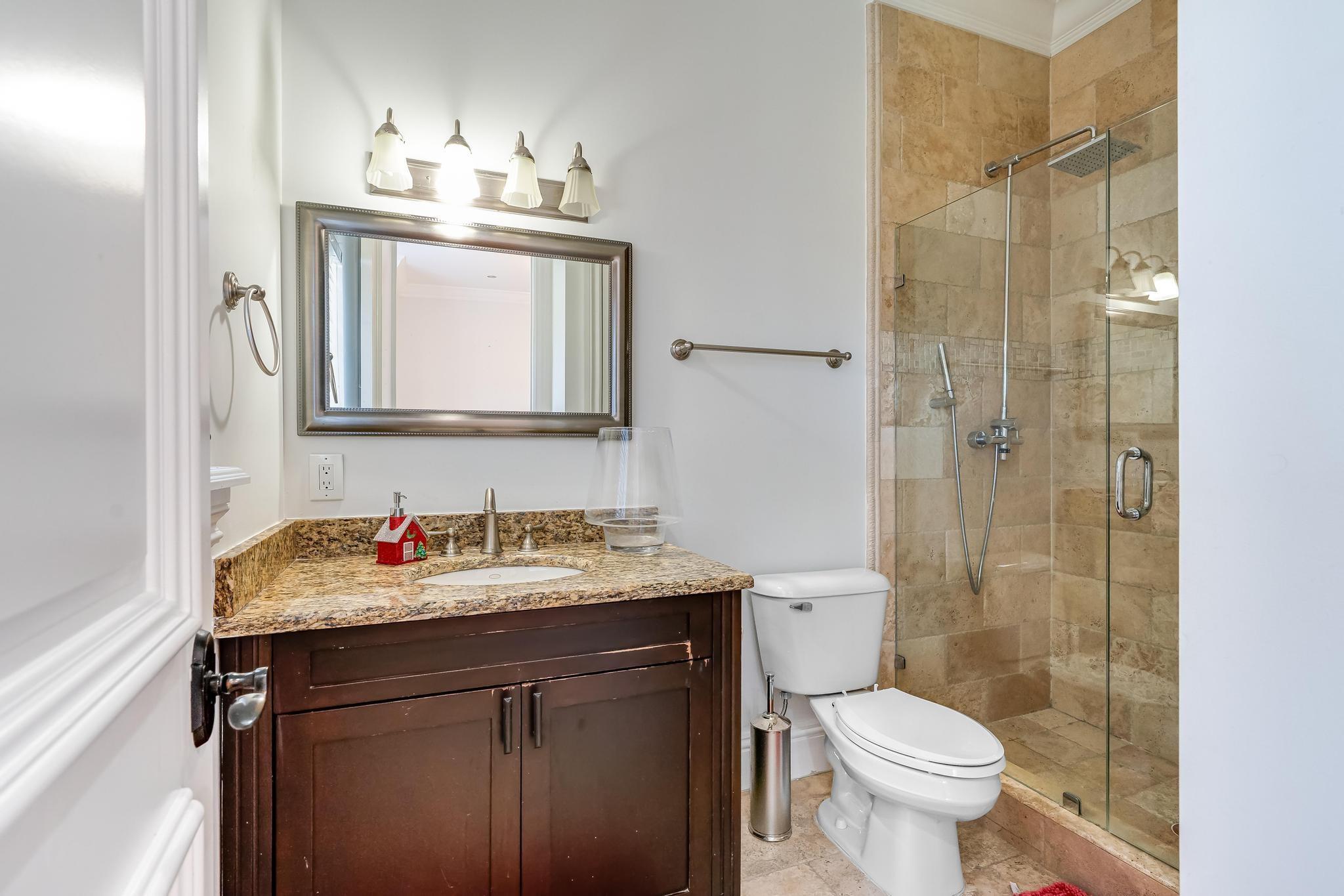 VISTA LAKES - Residential