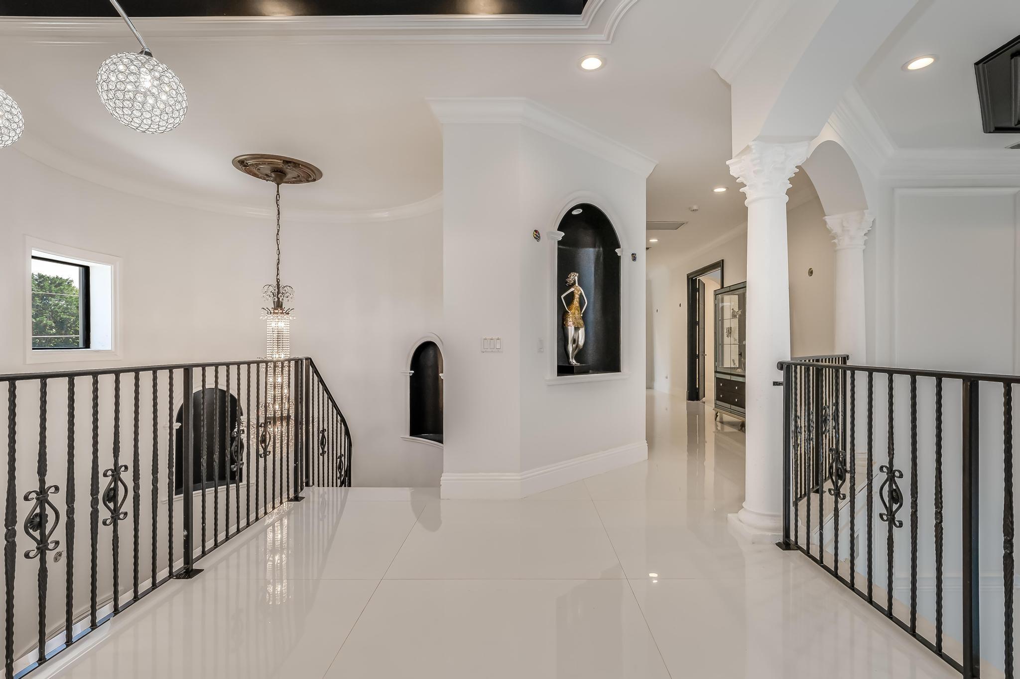 VISTA LAKES - Residential