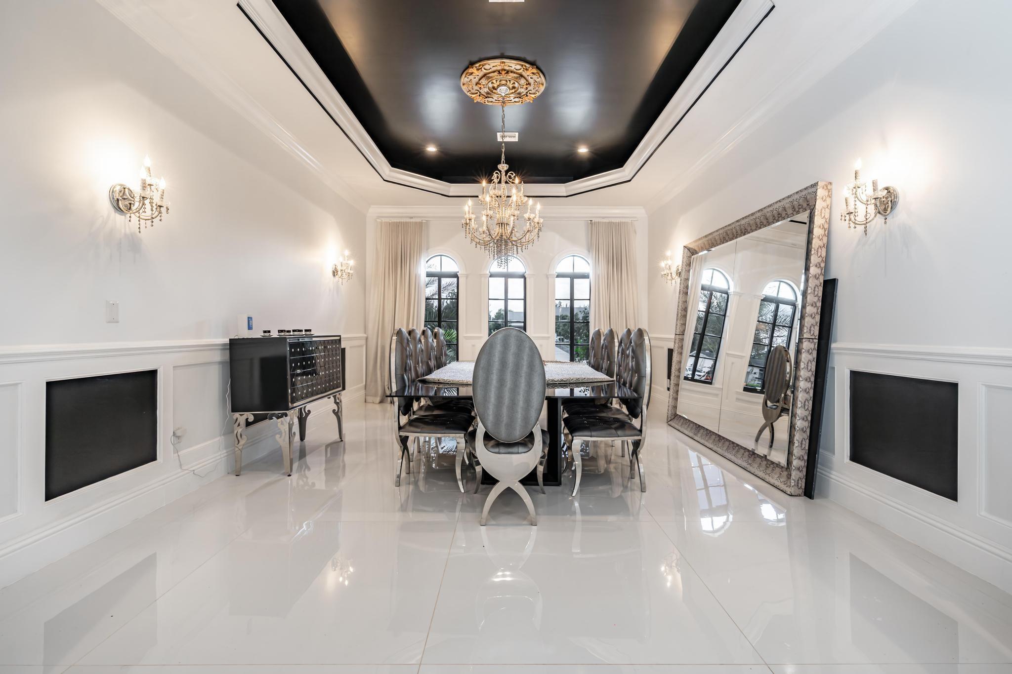 VISTA LAKES - Residential