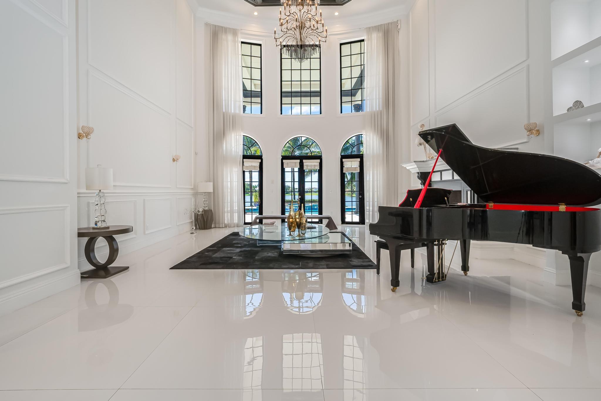 VISTA LAKES - Residential