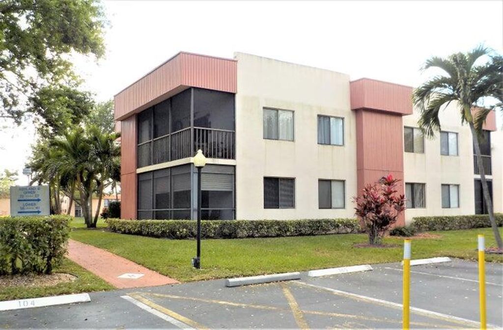 Photo of 15036 Ashland Lane #69, Delray Beach, FL 33484 (MLS # R10998565)