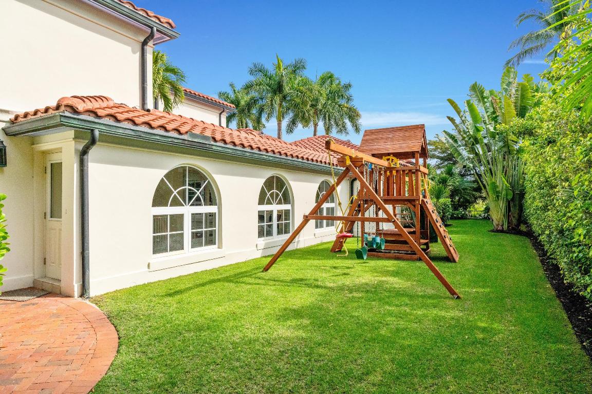 KENSINGTON REPL OF PALM BEACH POLO & COUNTRY CLUB - Residential