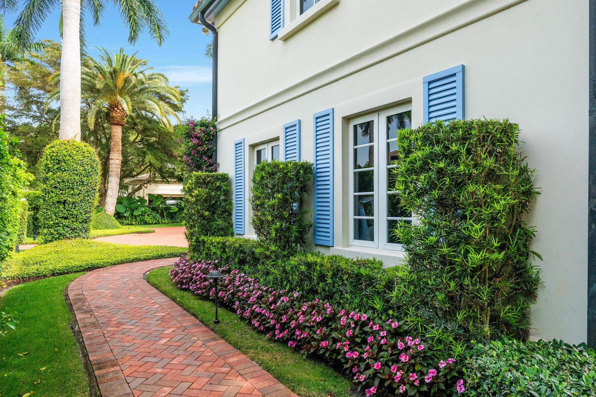 KENSINGTON REPL OF PALM B - Residential