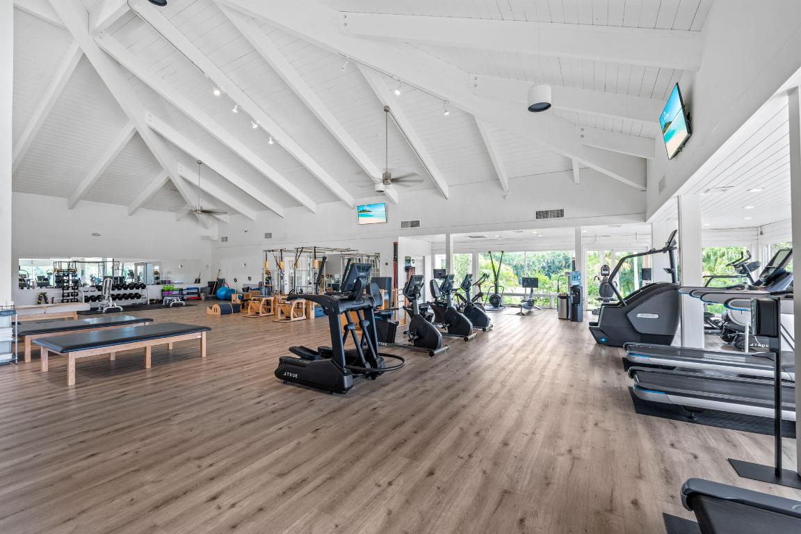 KENSINGTON REPL OF PALM BEACH POLO & COUNTRY CLUB - Residential