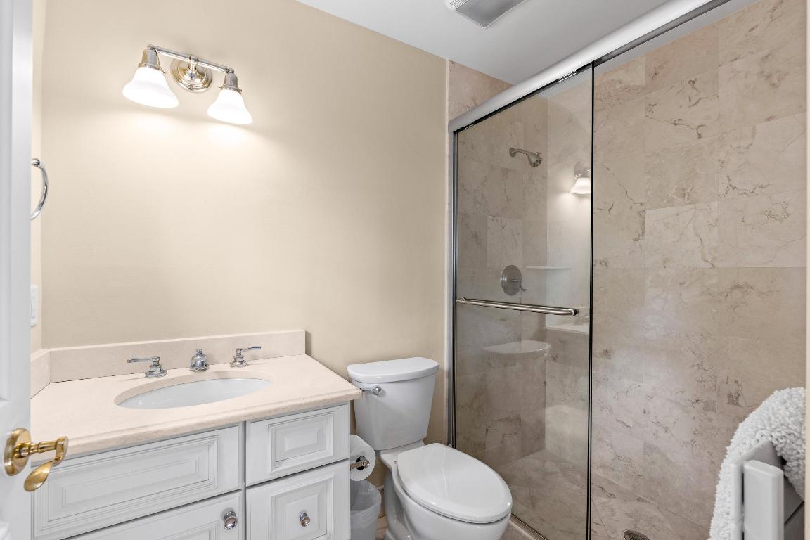 KENSINGTON REPL OF PALM BEACH POLO & COUNTRY CLUB - Residential