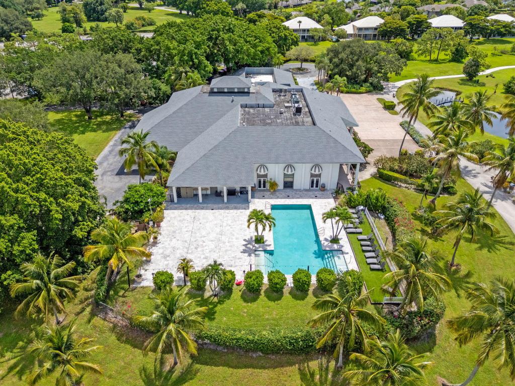 KENSINGTON REPL OF PALM BEACH POLO & COUNTRY CLUB - Residential