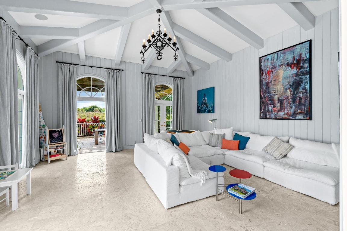 KENSINGTON REPL OF PALM BEACH POLO & COUNTRY CLUB - Residential
