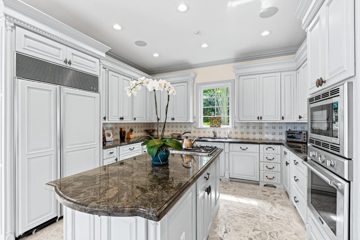 KENSINGTON REPL OF PALM BEACH POLO & COUNTRY CLUB - Residential