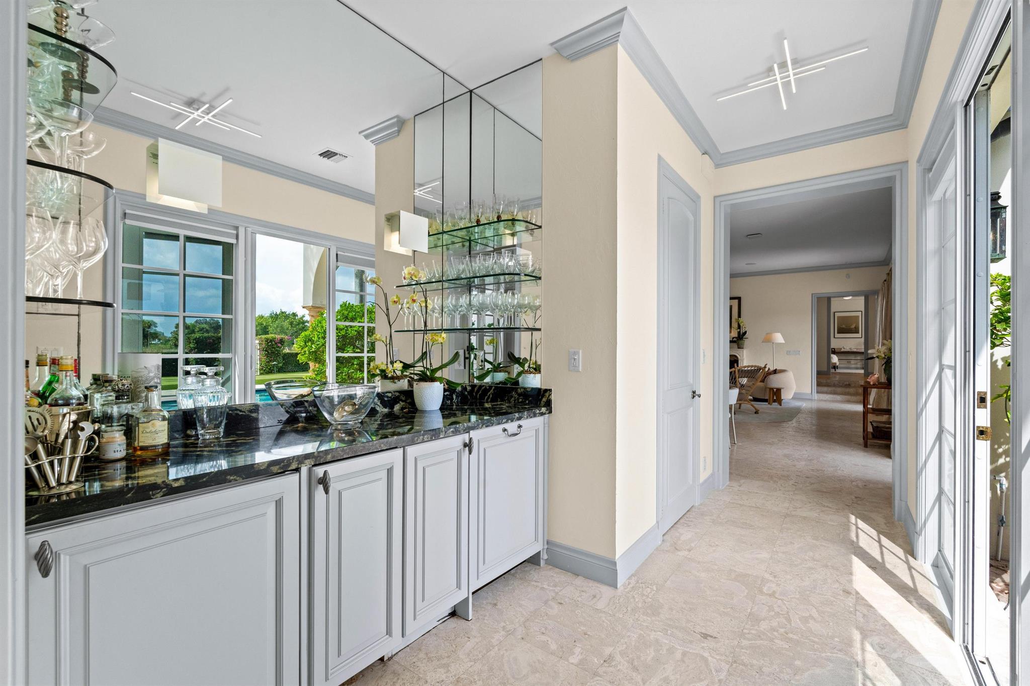 KENSINGTON REPL OF PALM B - Residential