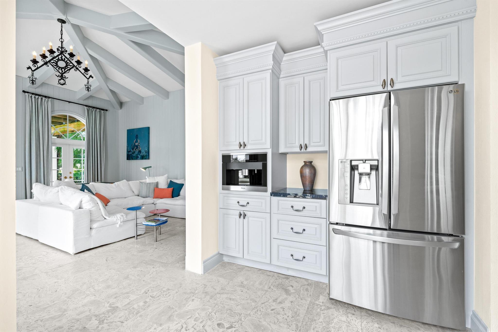 KENSINGTON REPL OF PALM B - Residential