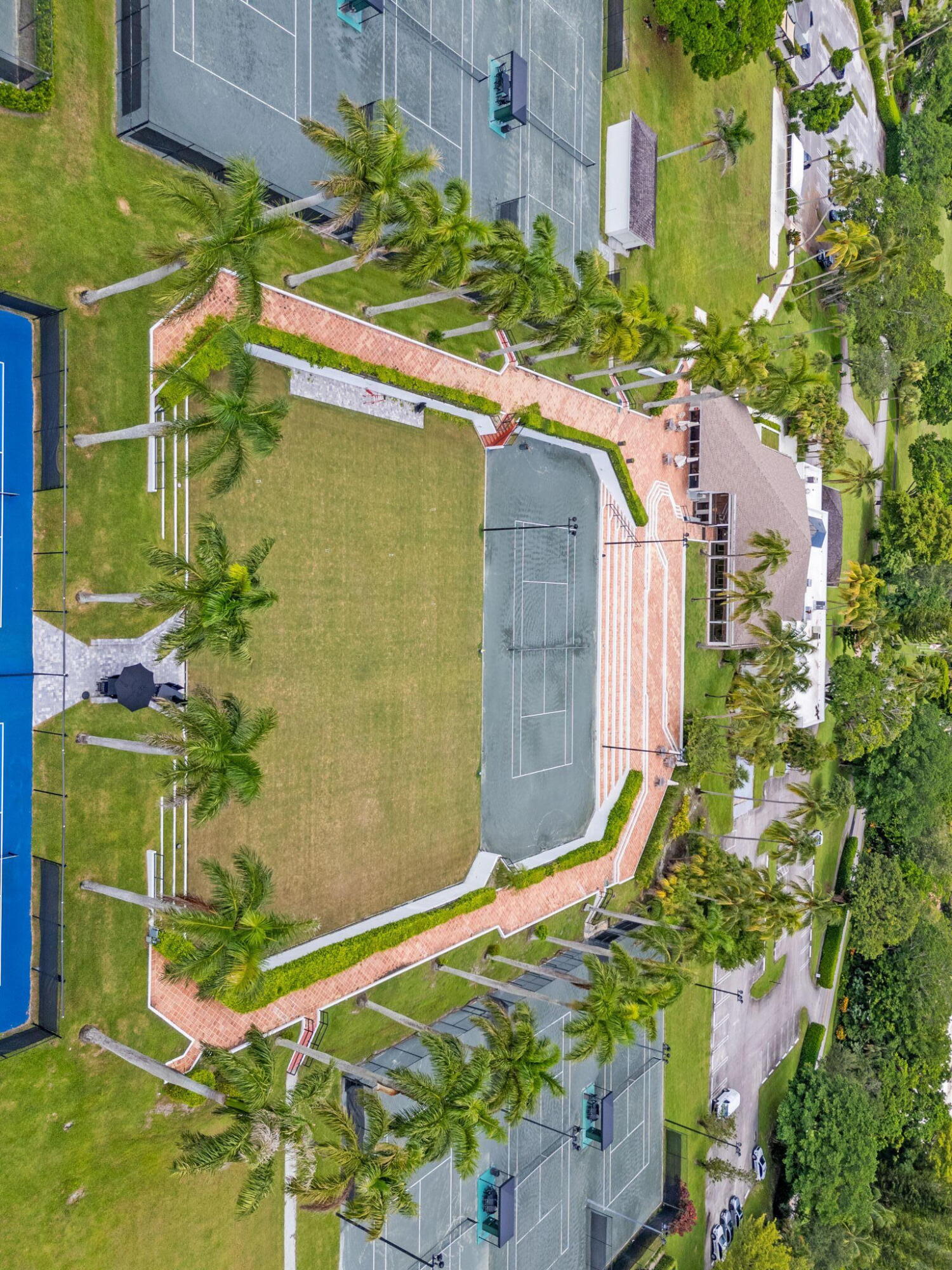 KENSINGTON REPL OF PALM BEACH POLO & COUNTRY CLUB - Residential
