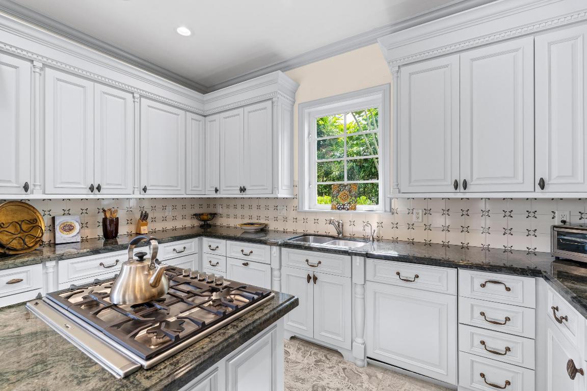 KENSINGTON REPL OF PALM BEACH POLO & COUNTRY CLUB - Residential