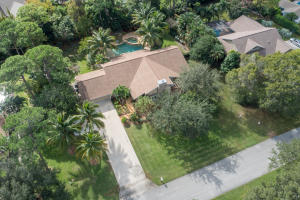 WHISPERING TRAILS - Residential