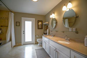 WHISPERING TRAILS - Residential