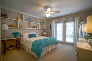 WHISPERING TRAILS - Residential