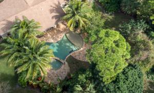 WHISPERING TRAILS - Residential