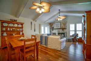 WHISPERING TRAILS - Residential