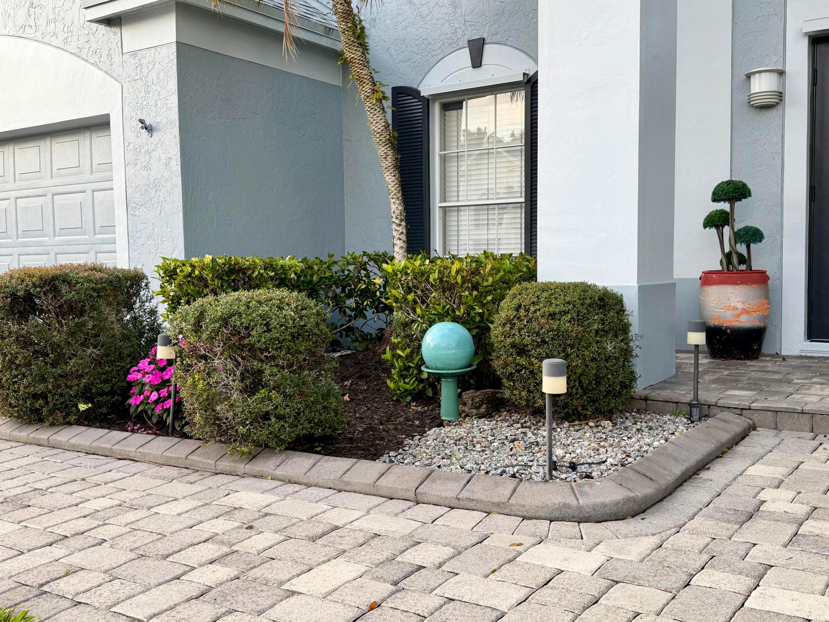 COOPERS GROVE - Residential