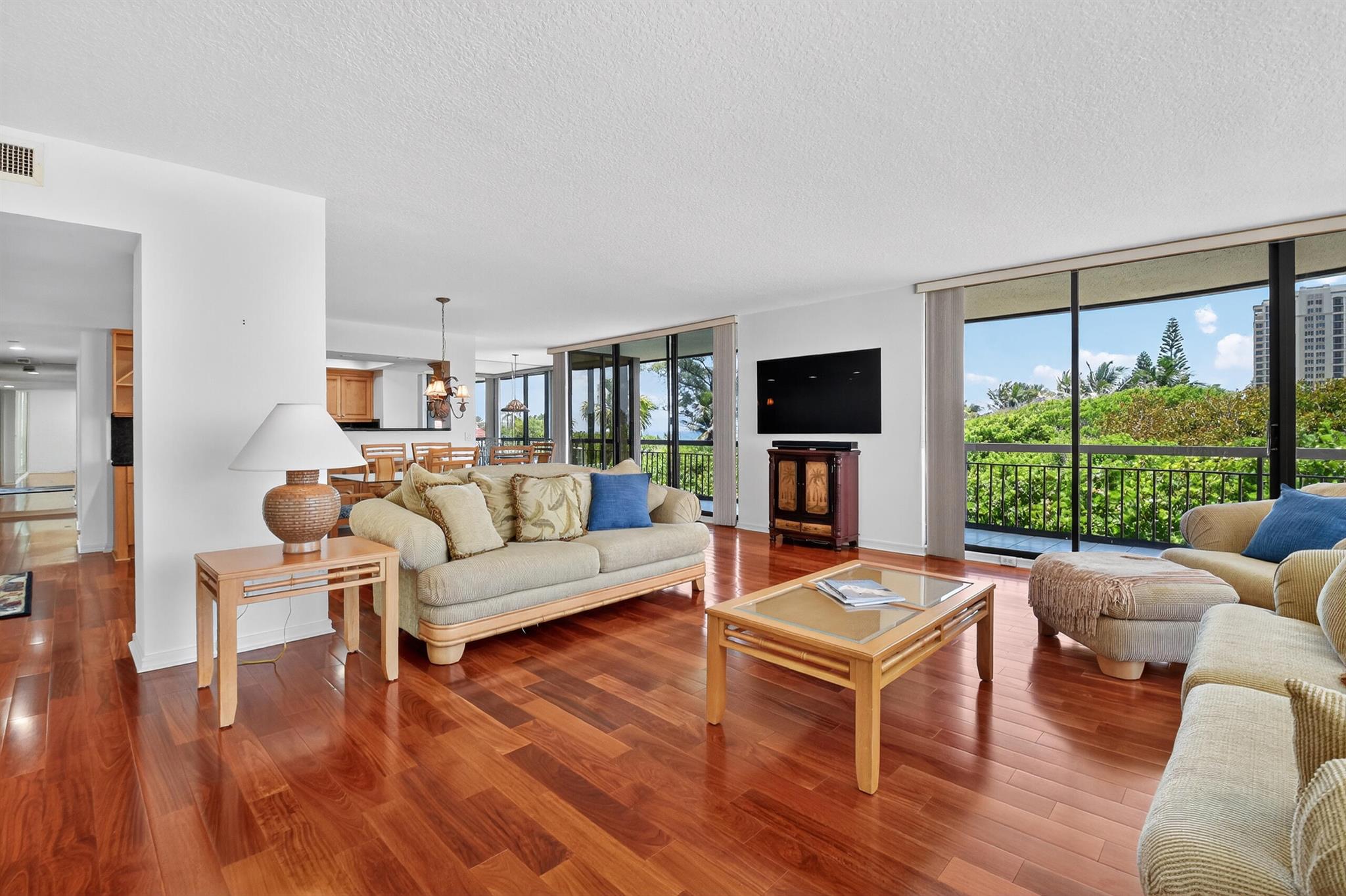 MARTINIQUE 2 CONDO - Residential