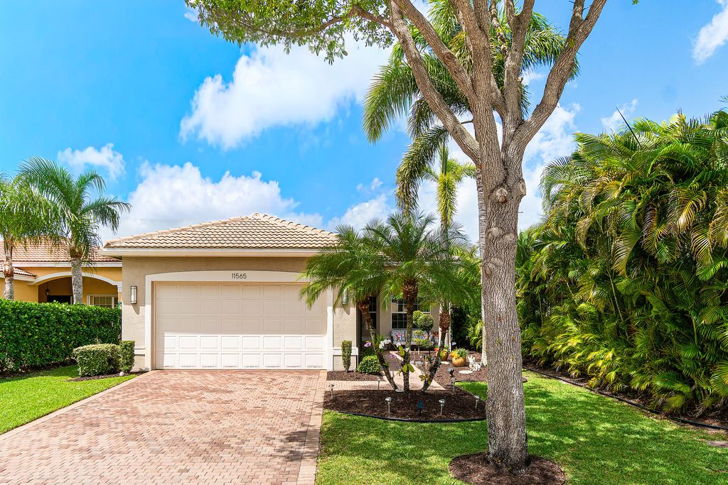 Photo of 11565 Ponywalk Trail, Boynton Beach, FL 33473 (MLS # B26012359)