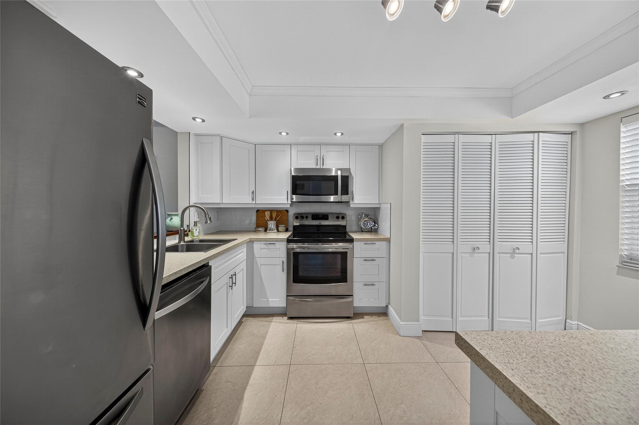 Palm Springs 2 - Residential