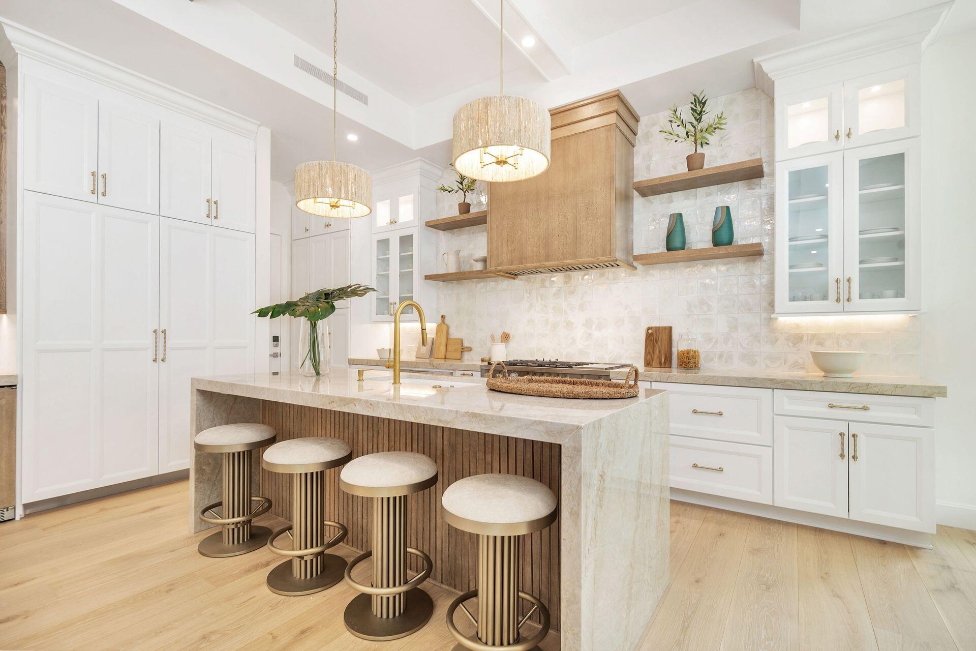 EL CID COURT - Residential