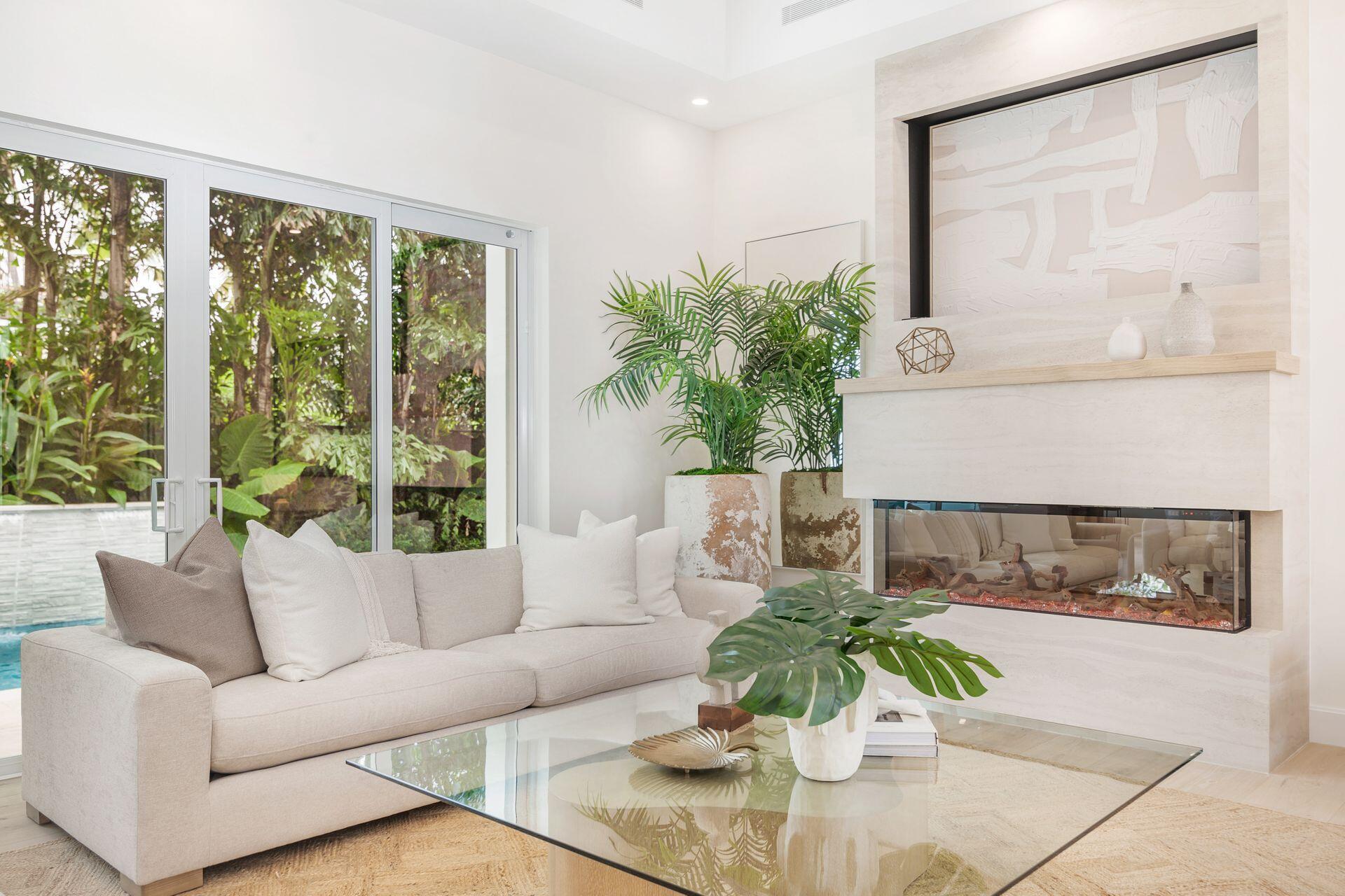 EL CID COURT - Residential