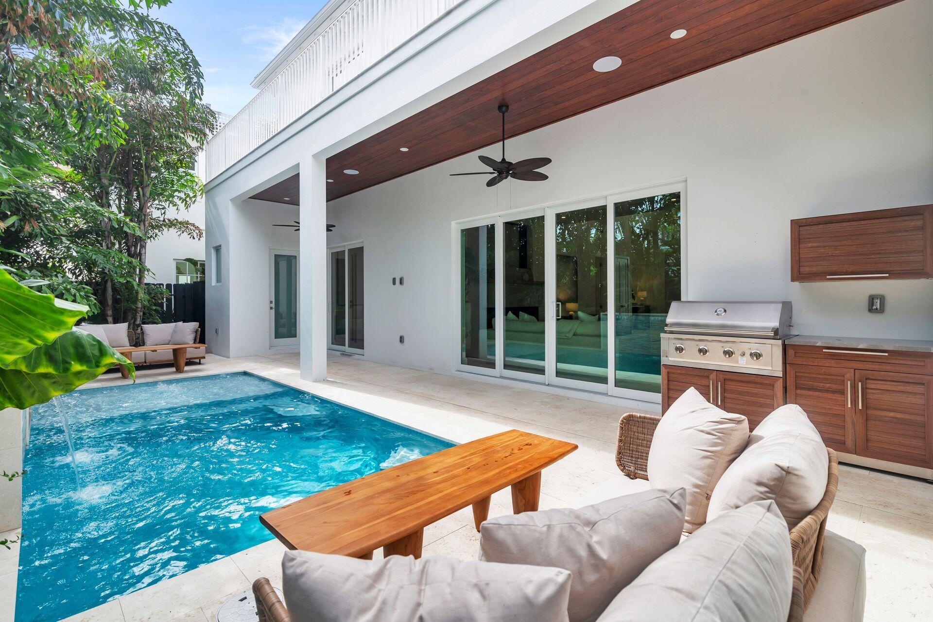 EL CID COURT - Residential