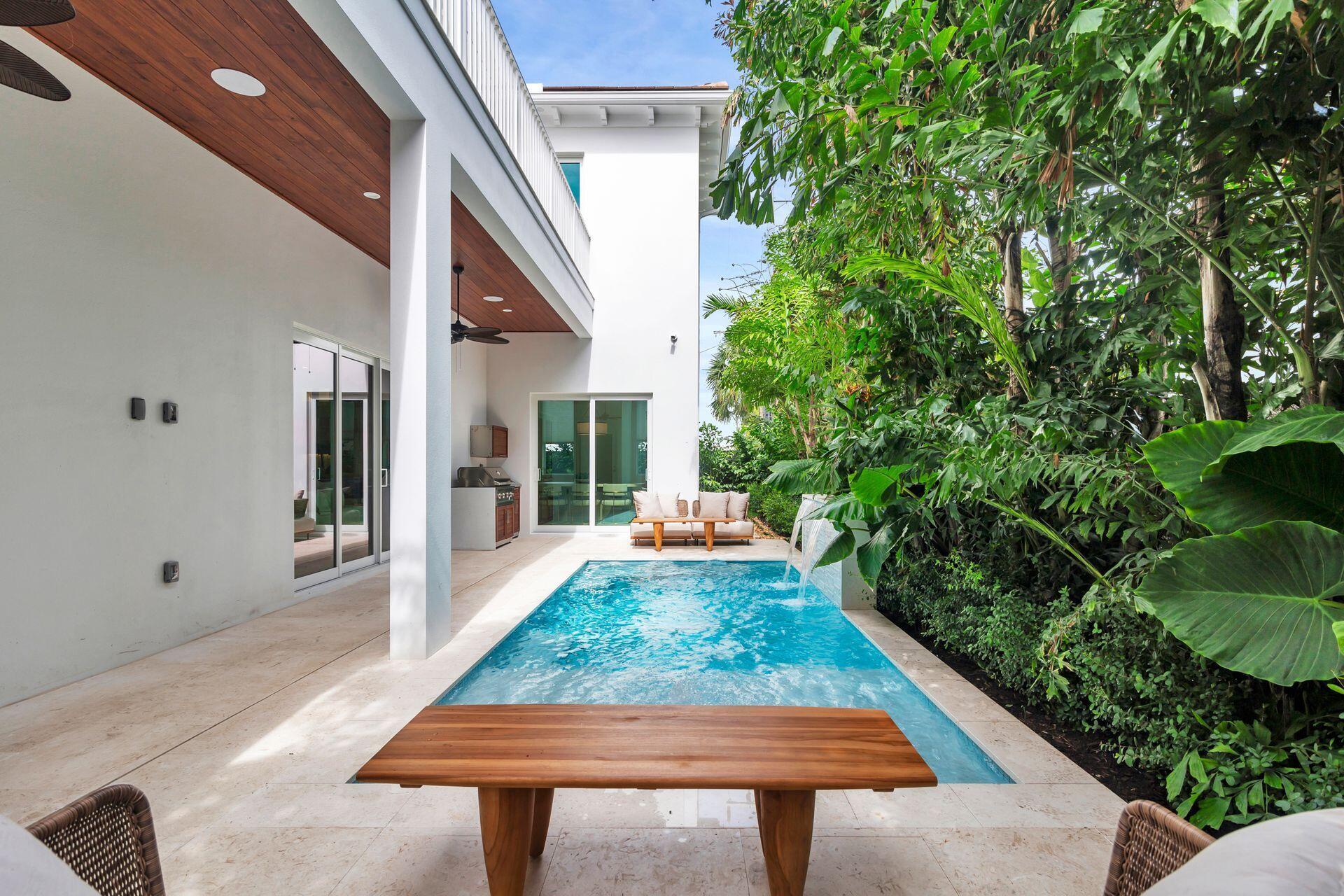 EL CID COURT - Residential