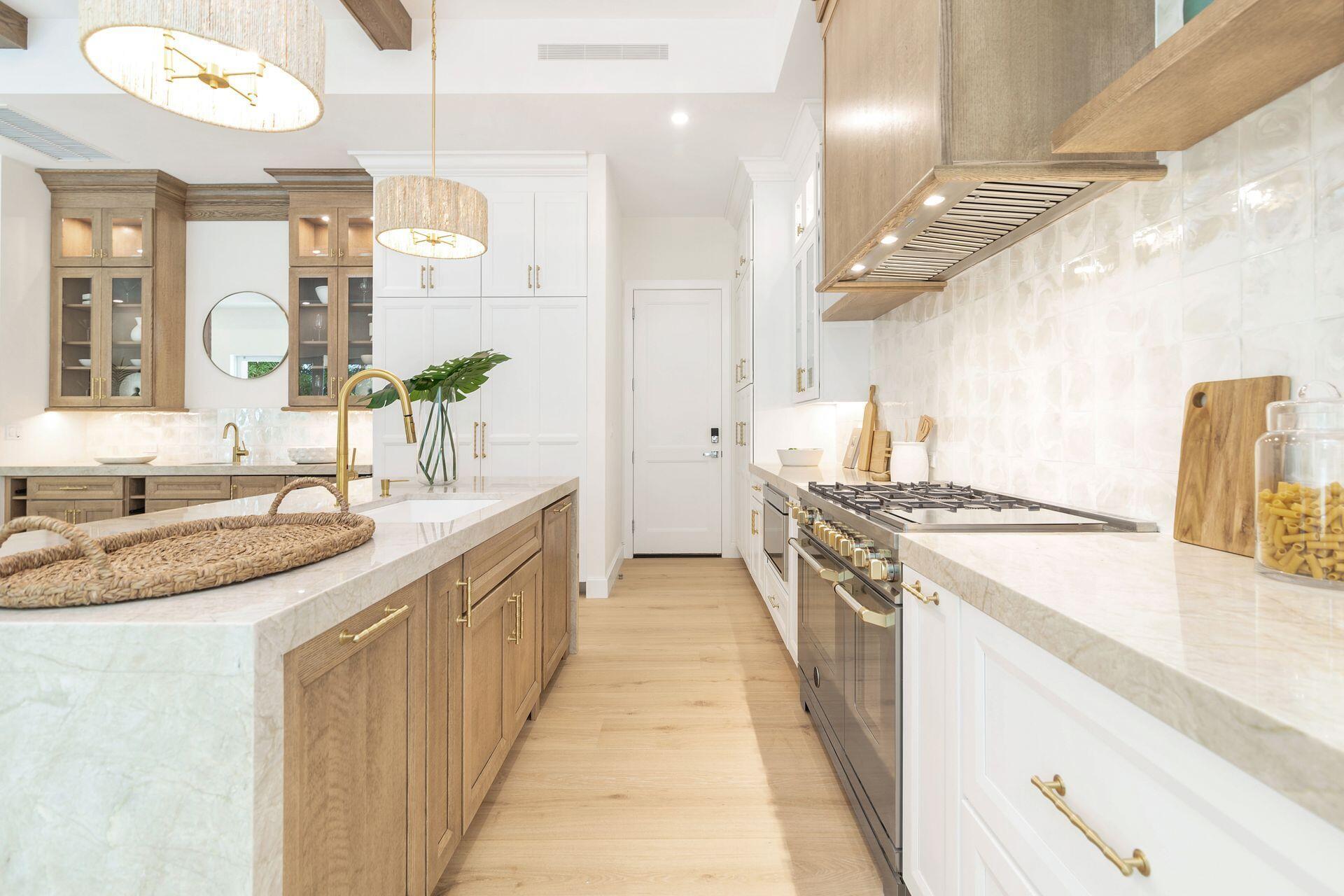 EL CID COURT - Residential