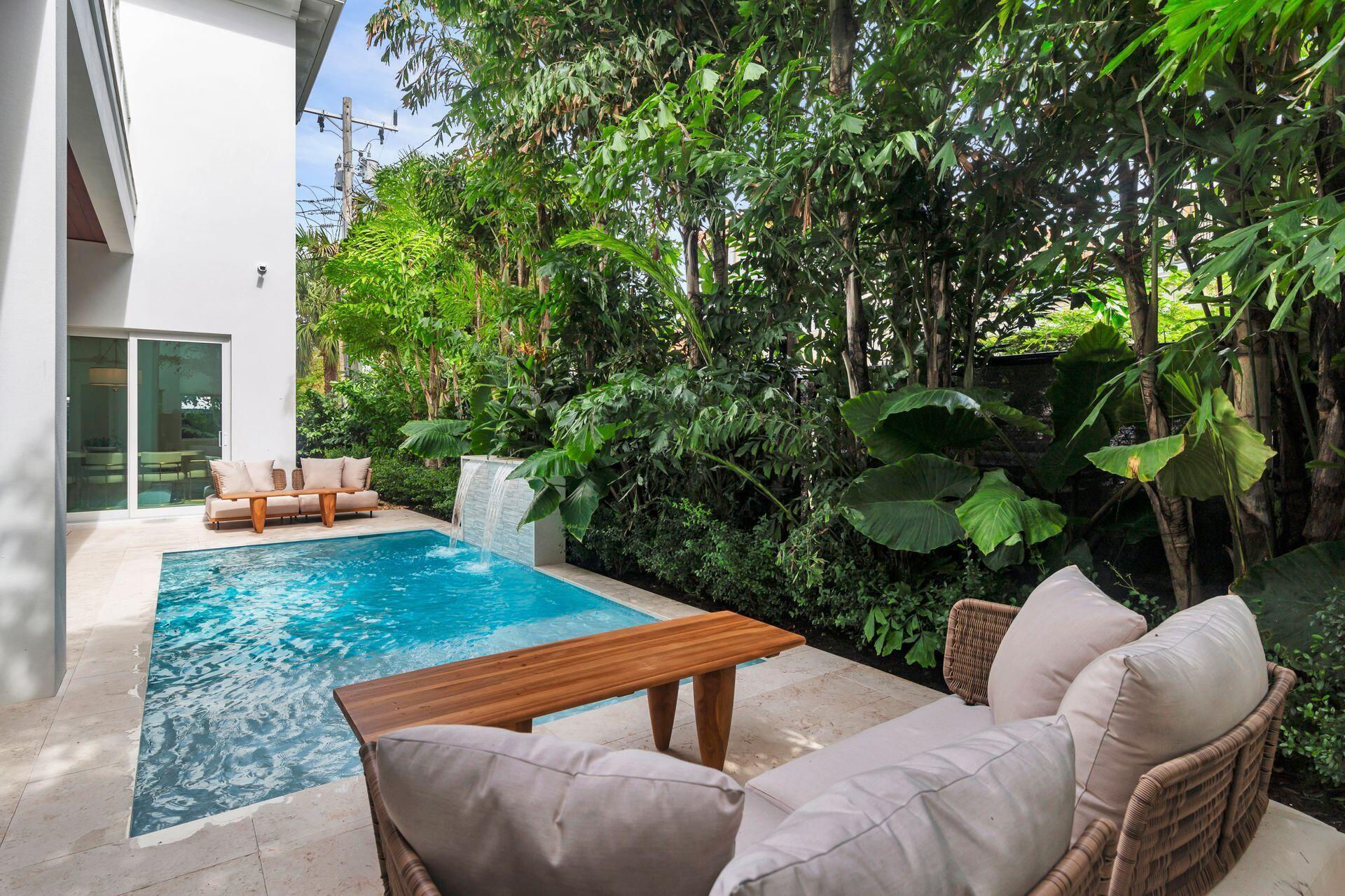 EL CID COURT - Residential