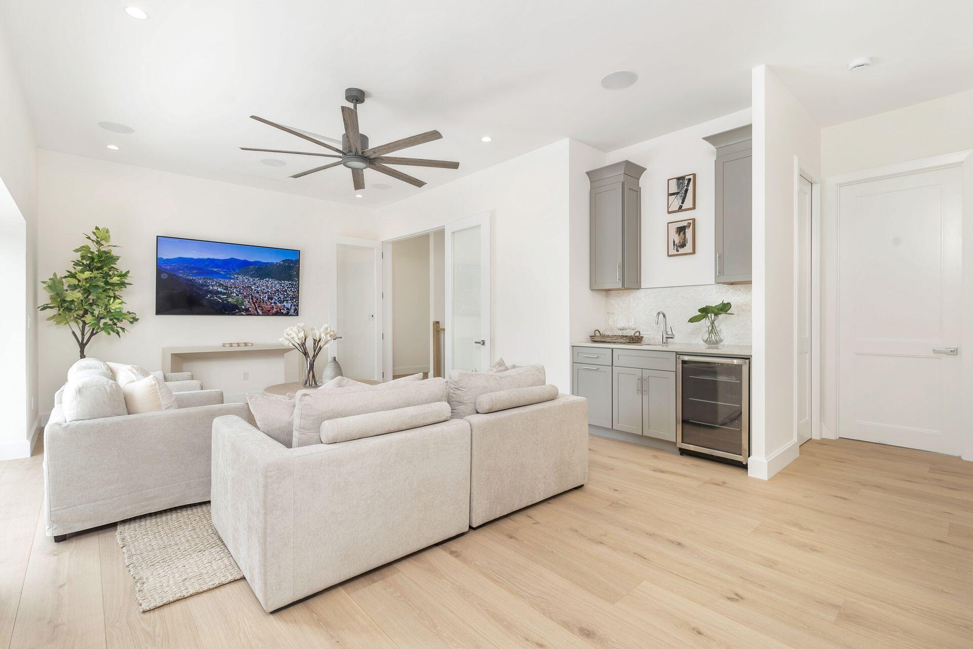 EL CID COURT - Residential