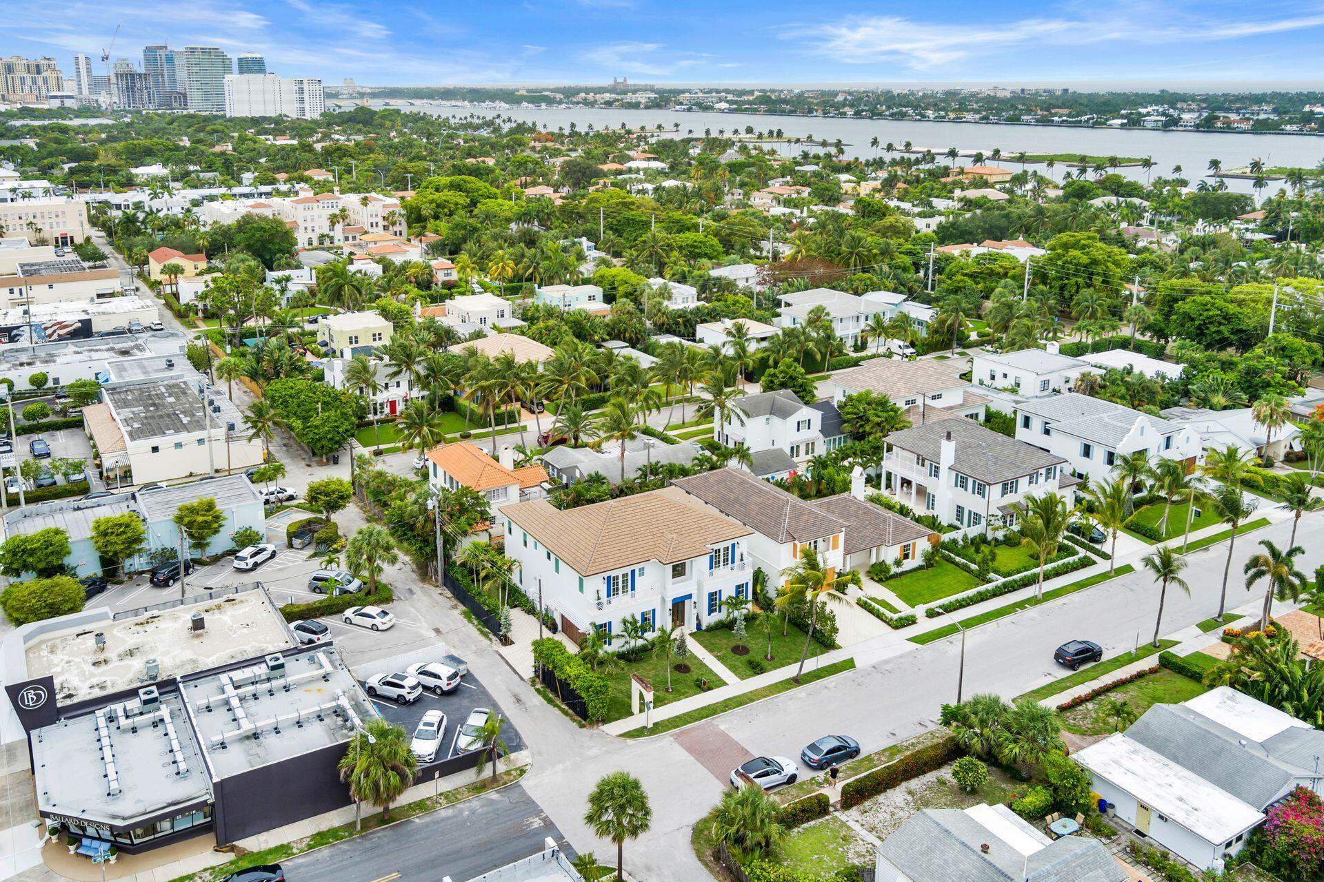 EL CID COURT - Residential