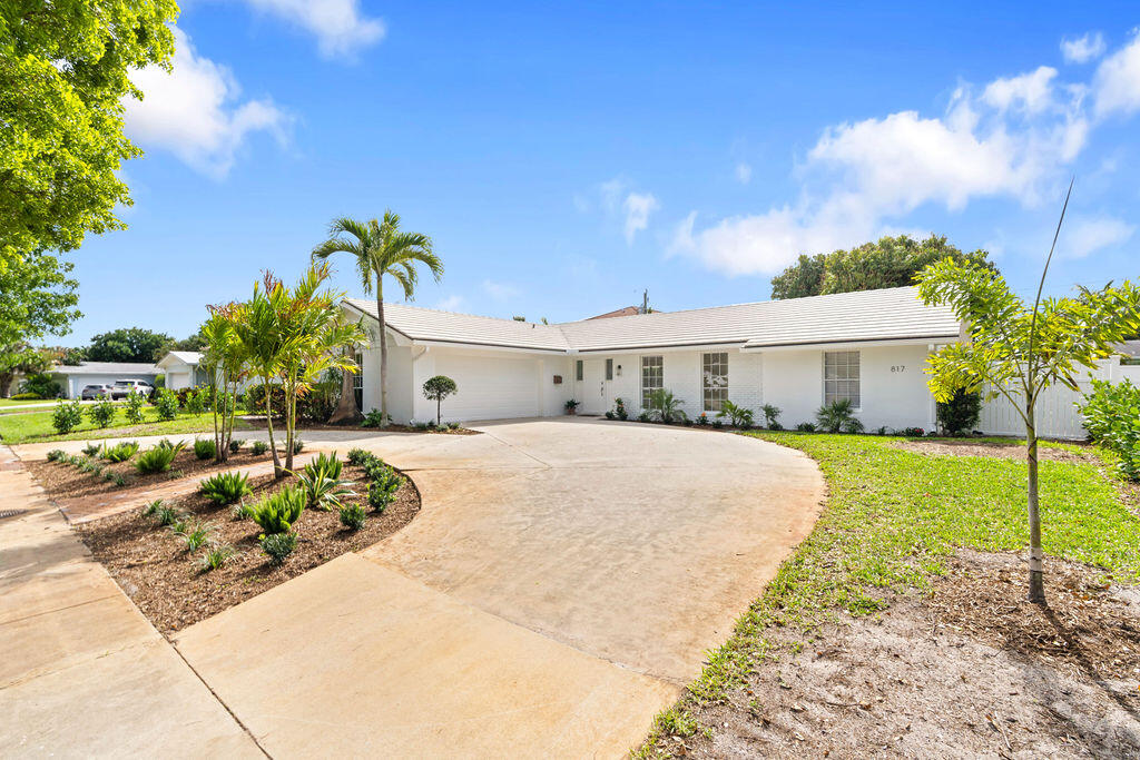 NORTH PALM BEACH VILLAGE OF 6 - Residential Lease