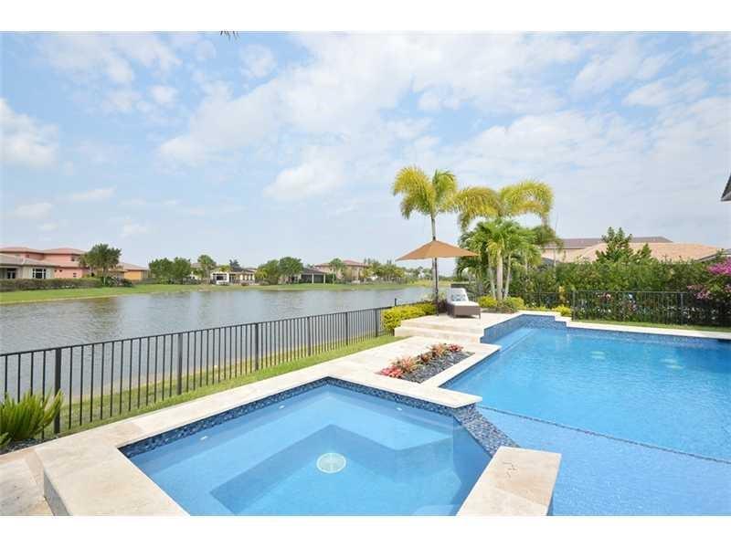 SOMERSET/HERON BAY - Residential