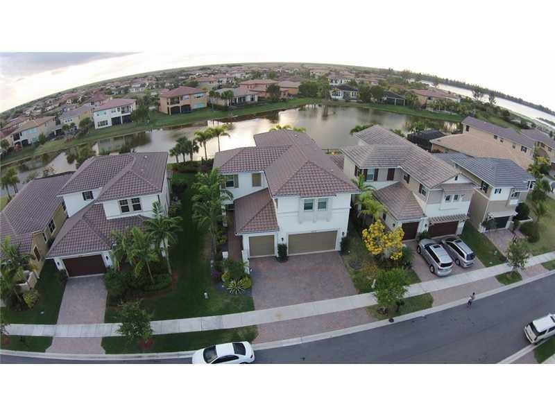 SOMERSET/HERON BAY - Residential