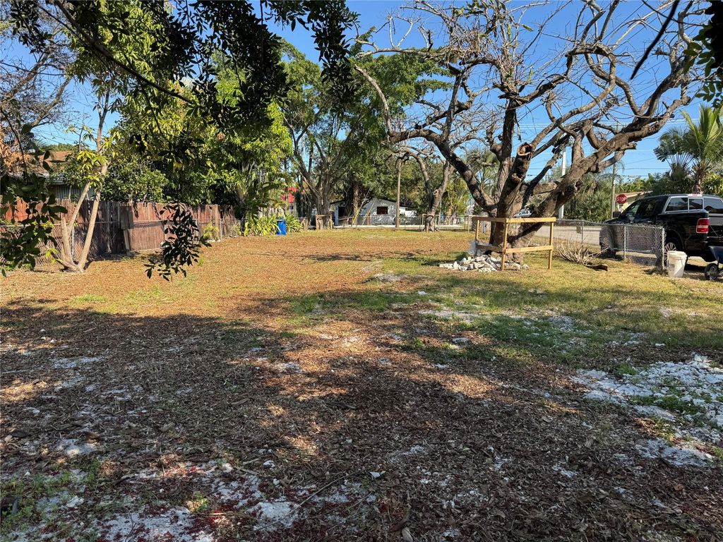 Photo of 1201 NE 3rd Avenue, Fort Lauderdale, FL 33304 (MLS # F10550946)