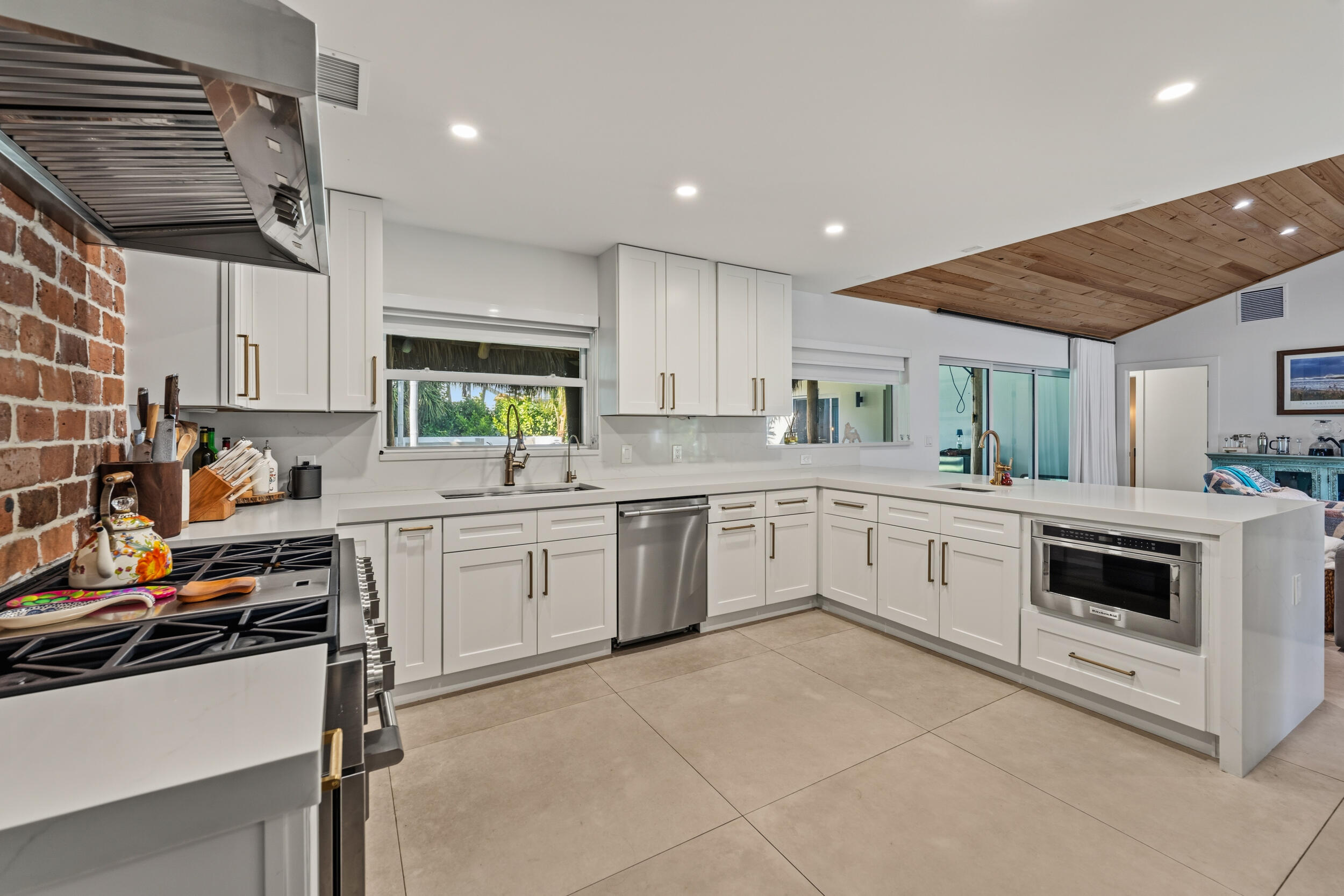 PALM BEACH SHORES - Residential