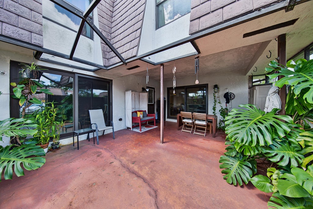 Photo of 7693 Courtyard Run RUN W, Boca Raton, FL 33433 (MLS # B26074386)