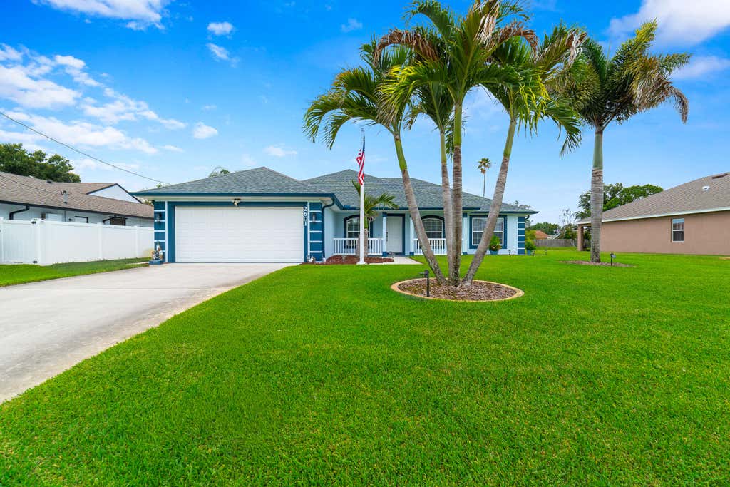 Photo of 2601 SE Caladium Avenue, Port Saint Lucie, FL 34952 (MLS # B26056965)
