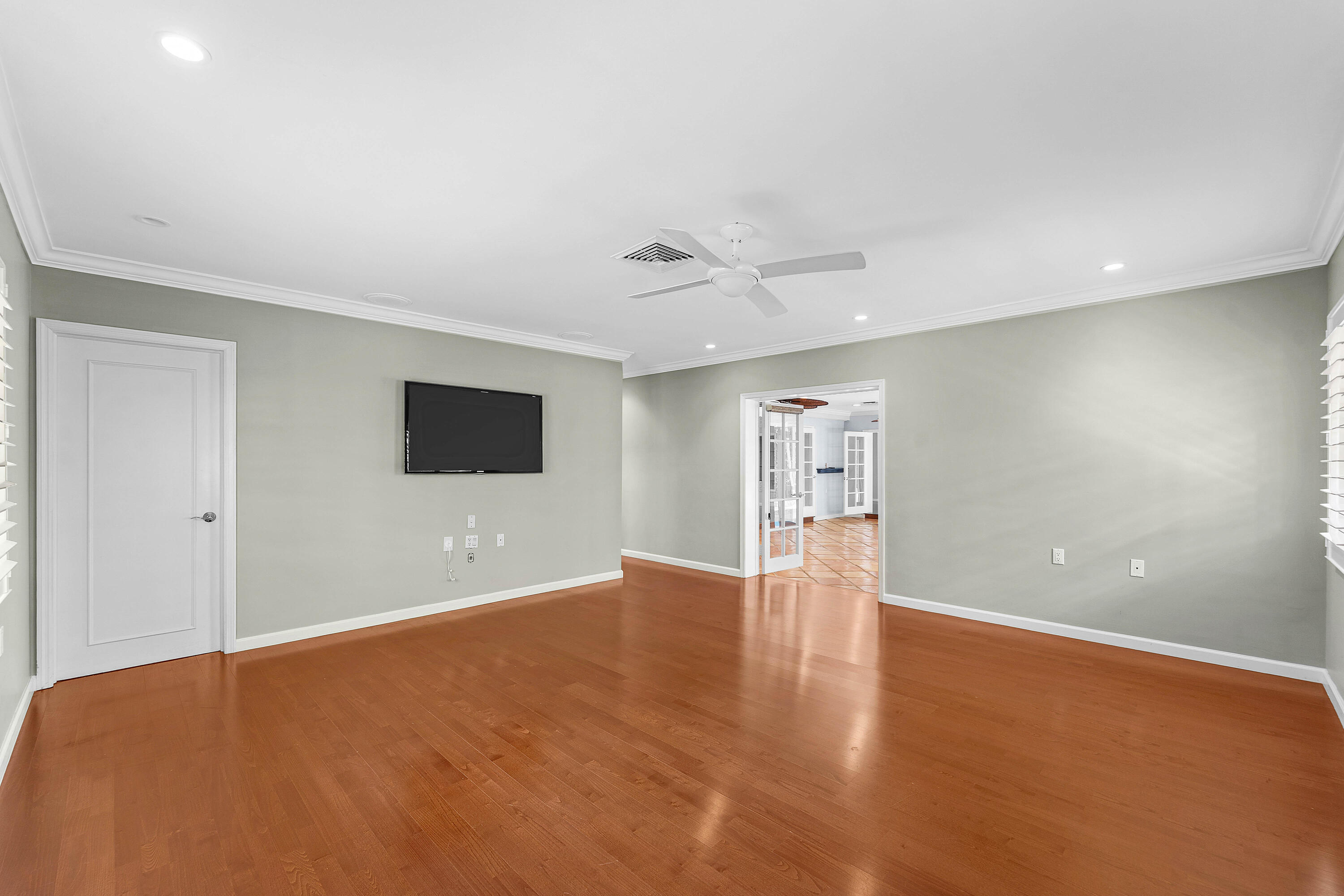 SEAGATE EXT IN - Residential