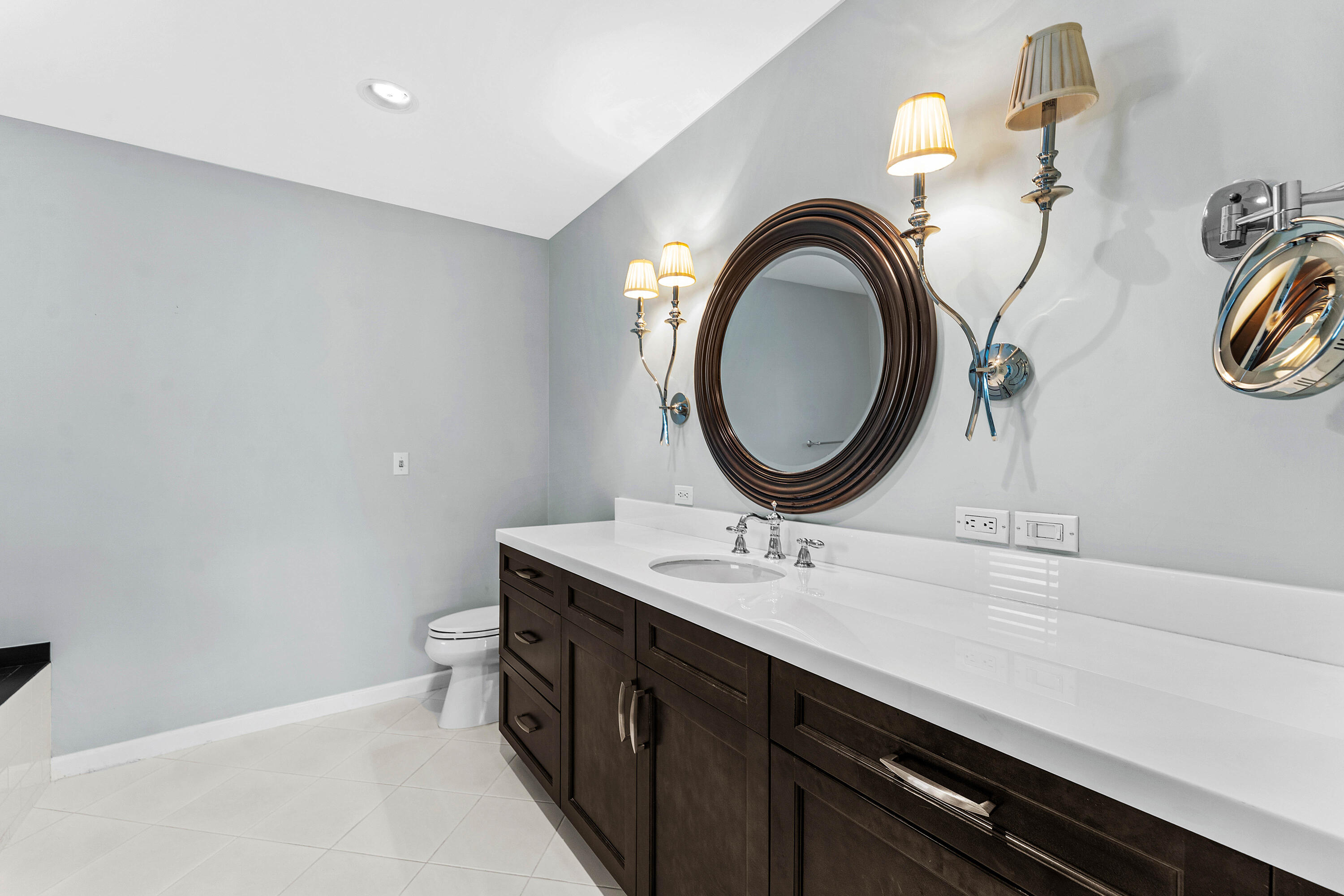 SEAGATE EXT IN - Residential