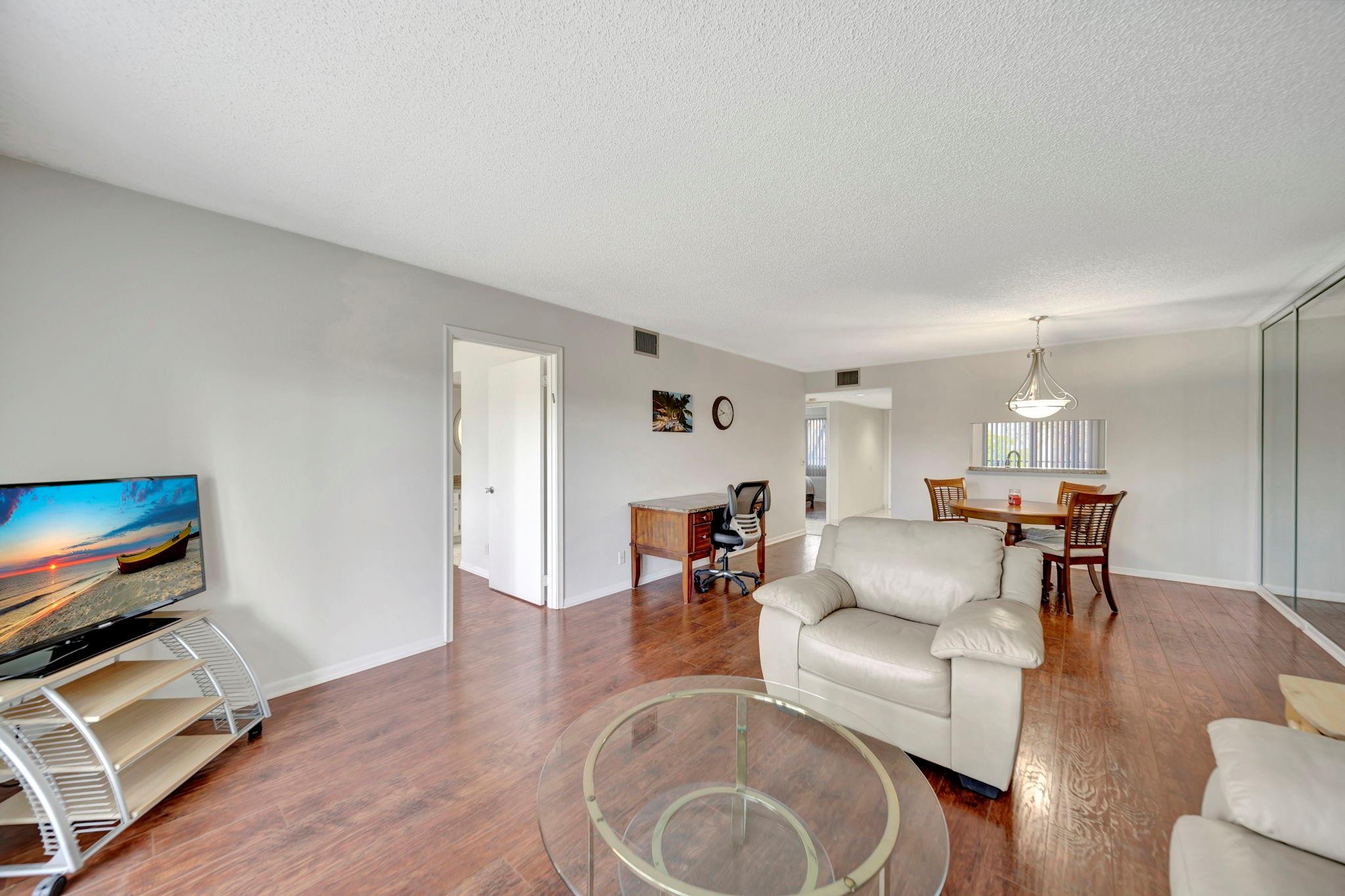 BUCKINGHAM - Residential